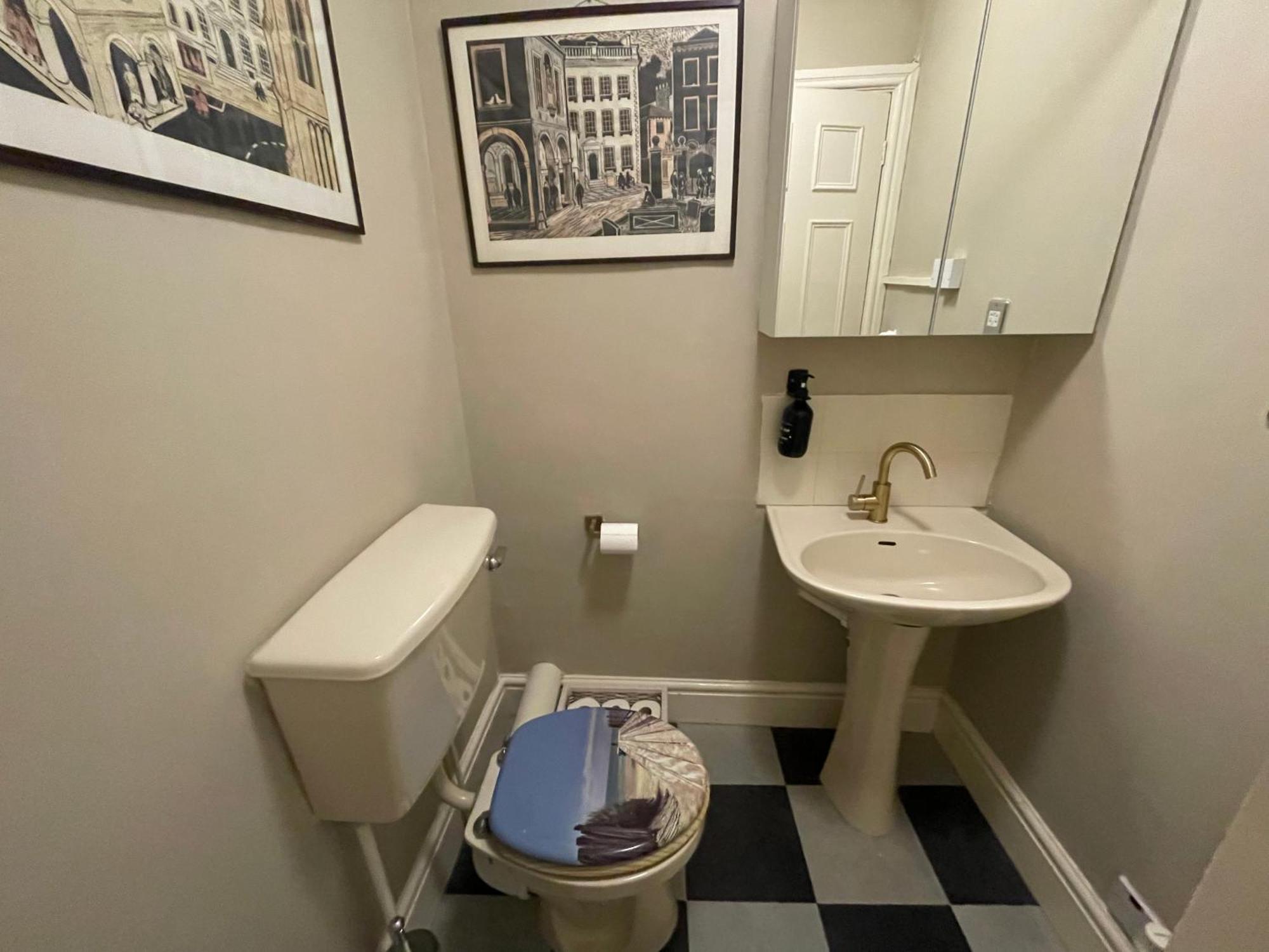 The Pickwick House 2 Bedroom Free Parking Bath Exteriör bild